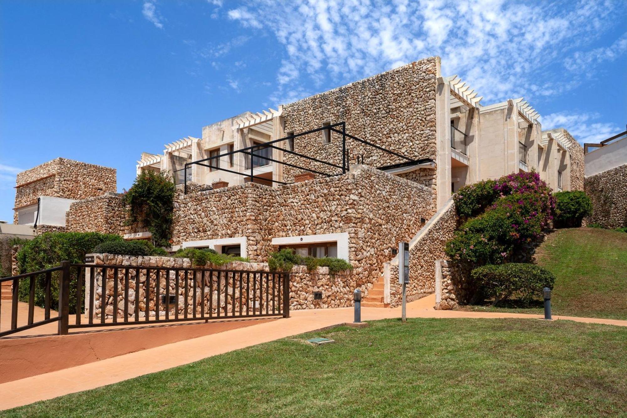 Menorca - Adults Recommended - By Pierre & Premium 3*